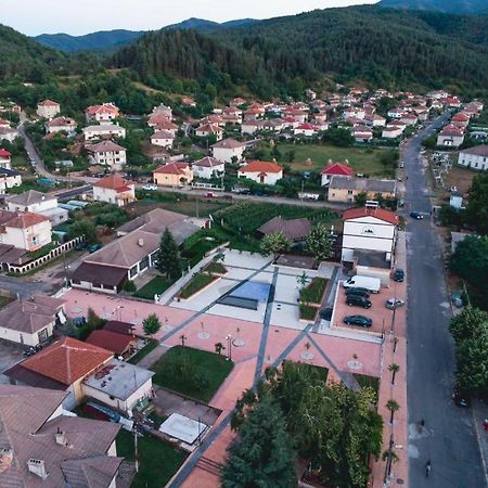 Бялата Къща Hotel Kirkovo  Exterior foto
