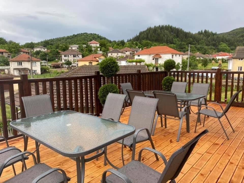 Бялата Къща Hotel Kirkovo  Exterior foto